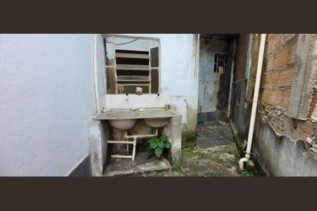 Casa para alugar com 60m², 2 quartos e sem vagaÁrea de Serviço