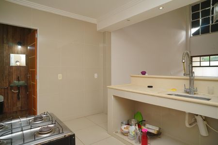 Cozinha de casa para alugar com 1 quarto, 68m² em Caxito, Maricá