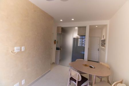 Sala de apartamento para alugar com 2 quartos, 80m² em Icaraí, Niterói