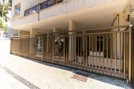 Apartamento para alugar com 80m², 2 quartos e 1 vagaFachada