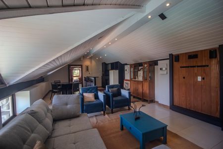 Casa de condomínio para alugar com 440m², 7 quartos e 4 vagasSala 3