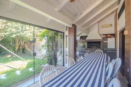 Casa de condomínio para alugar com 440m², 7 quartos e 4 vagasQuintal/Churrasqueira/Piscina