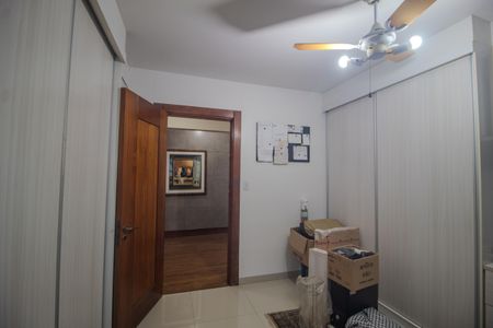 Casa de condomínio para alugar com 440m², 7 quartos e 4 vagasQuarto 