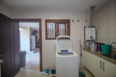 Casa de condomínio para alugar com 440m², 7 quartos e 4 vagasÁrea de Serviço