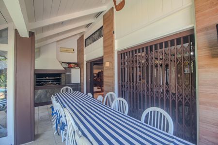 Casa de condomínio para alugar com 440m², 7 quartos e 4 vagasQuintal/Churrasqueira/Piscina