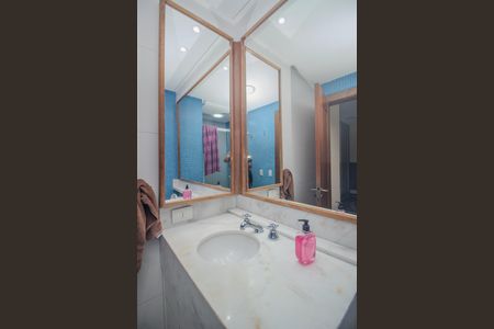 Casa de condomínio para alugar com 440m², 7 quartos e 4 vagasBanheiro da Suíte 2