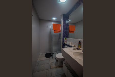 Casa de condomínio para alugar com 440m², 7 quartos e 4 vagasBanheiro da Suíte