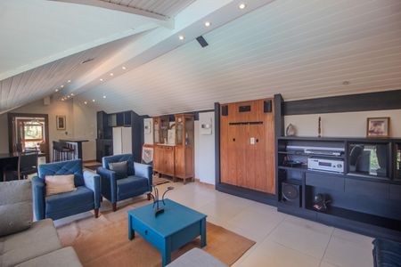 Casa de condomínio para alugar com 440m², 7 quartos e 4 vagasSala 3