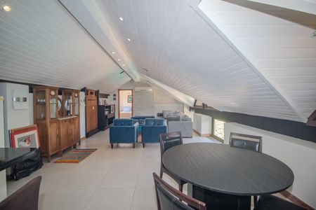 Casa de condomínio para alugar com 440m², 7 quartos e 4 vagasSala 3