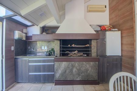 Casa de condomínio para alugar com 440m², 7 quartos e 4 vagasQuintal/Churrasqueira/Piscina