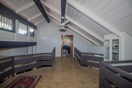 Casa de condomínio para alugar com 440m², 7 quartos e 4 vagasSala 2