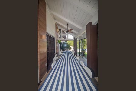 Casa de condomínio para alugar com 440m², 7 quartos e 4 vagasQuintal/Churrasqueira/Piscina