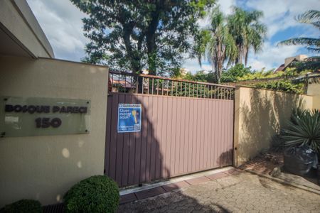 Casa de condomínio para alugar com 440m², 7 quartos e 4 vagasPlaca/Fachada