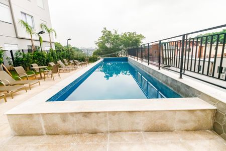 Apartamento à venda com 36m², 2 quartos e sem vagaÁrea comum - Piscina