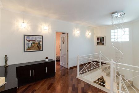 Casa à venda com 350m², 4 quartos e 7 vagasMezaino 