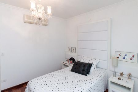 Casa à venda com 350m², 4 quartos e 7 vagasSuíte 2