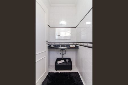 Casa à venda com 350m², 4 quartos e 7 vagasBanheiro da Suíte 3