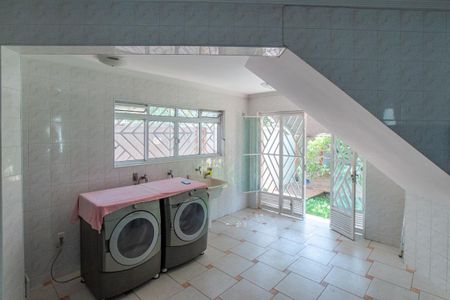 Casa à venda com 350m², 4 quartos e 7 vagasÁrea de Serviço