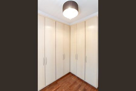 Casa à venda com 350m², 4 quartos e 7 vagasSuíte 4