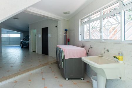 Casa à venda com 350m², 4 quartos e 7 vagasÁrea de Serviço