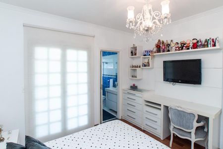 Casa à venda com 350m², 4 quartos e 7 vagasSuíte 2