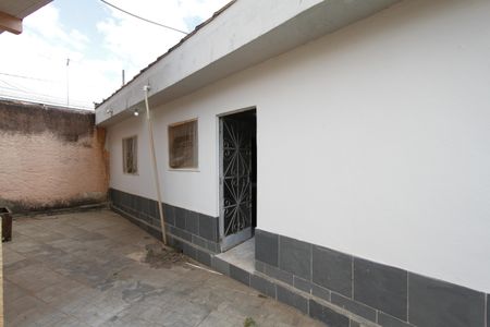 Casa para alugar com 70m², 2 quartos e sem vagaVaranda