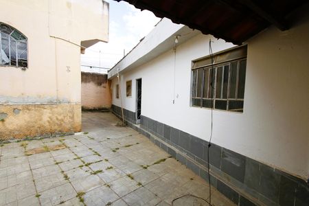 Casa para alugar com 70m², 2 quartos e sem vagaENTRADA