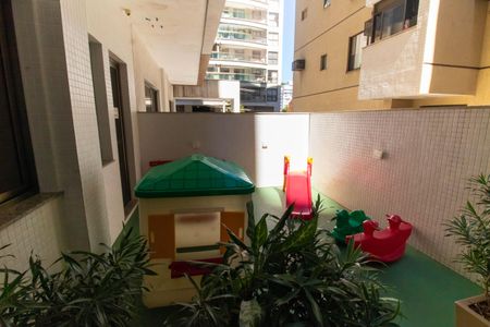 Apartamento à venda com 76m², 2 quartos e 1 vagaÁrea comum