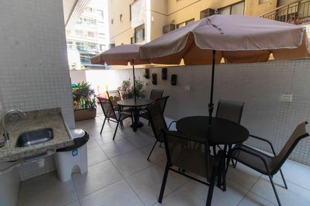 Apartamento à venda com 76m², 2 quartos e 1 vagaÁrea comum