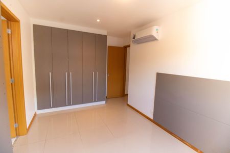 Apartamento à venda com 76m², 2 quartos e 1 vagaSuíte 