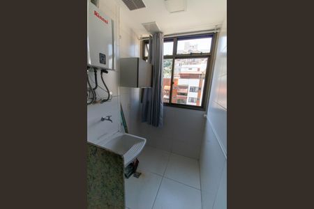 Apartamento à venda com 76m², 2 quartos e 1 vagaCozinha e Área de Serviço