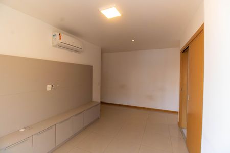 Apartamento à venda com 76m², 2 quartos e 1 vagaSala
