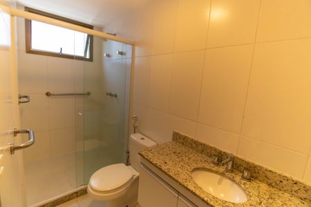 Apartamento à venda com 76m², 2 quartos e 1 vagaBanheiro da Suíte