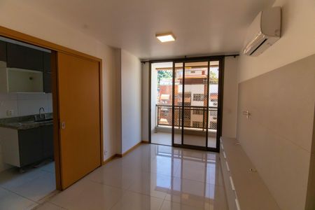 Apartamento à venda com 76m², 2 quartos e 1 vagaSala