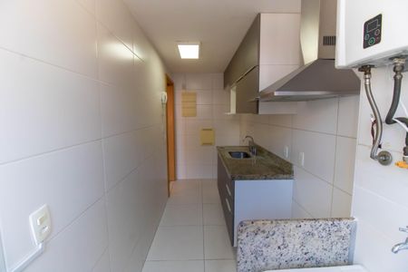Apartamento à venda com 76m², 2 quartos e 1 vagaCozinha e Área de Serviço