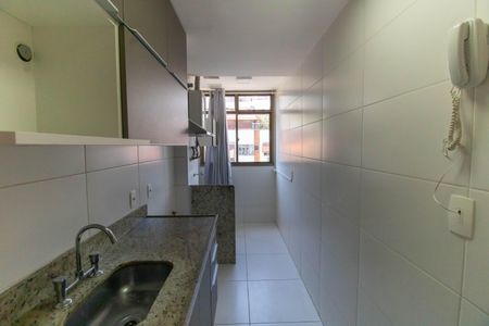 Apartamento à venda com 76m², 2 quartos e 1 vagaCozinha e Área de Serviço