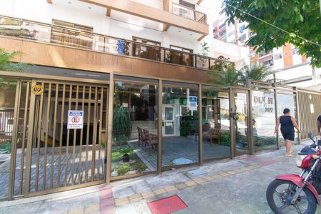 Apartamento à venda com 76m², 2 quartos e 1 vagaFachada