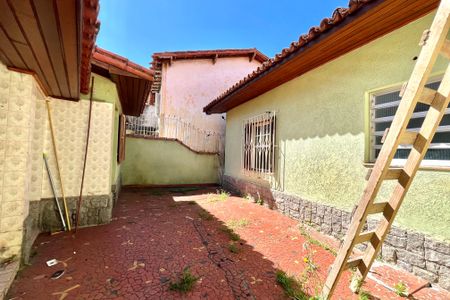 Casa à venda com 170m², 3 quartos e 2 vagas Casa à venda com 170m², 3 quartos e 2 vagasQuintal