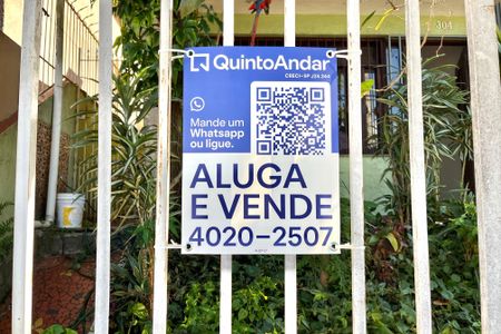 Casa à venda com 170m², 3 quartos e 2 vagas Casa à venda com 170m², 3 quartos e 2 vagasPlaquinha