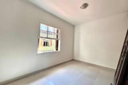 Casa à venda com 170m², 3 quartos e 2 vagas Casa à venda com 170m², 3 quartos e 2 vagasQuarto 2