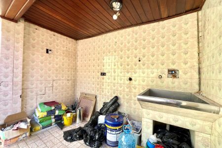 Casa à venda com 170m², 3 quartos e 2 vagas Casa à venda com 170m², 3 quartos e 2 vagasÁrea de Serviço