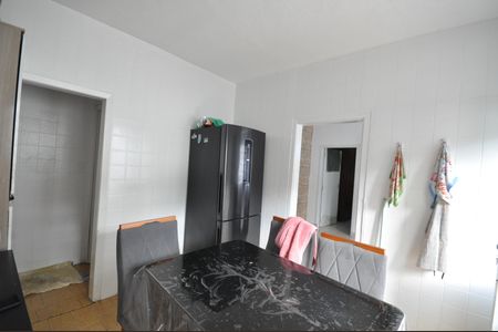 Casa à venda com 255m², 4 quartos e 3 vagasCozinha 2