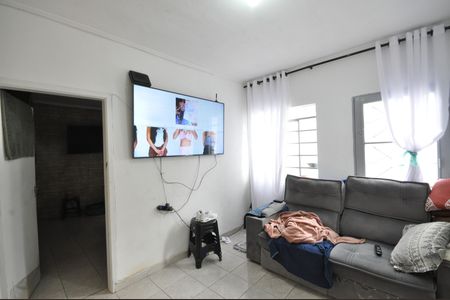 Casa à venda com 255m², 4 quartos e 3 vagasSala 2