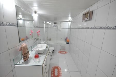 Casa à venda com 255m², 4 quartos e 3 vagasBanheiro do Quarto Suíte