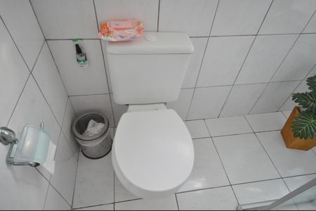 Casa à venda com 255m², 4 quartos e 3 vagasBanheiro 1