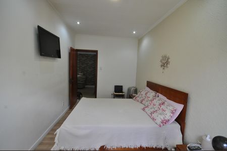 Casa à venda com 255m², 4 quartos e 3 vagasQuarto Suíte