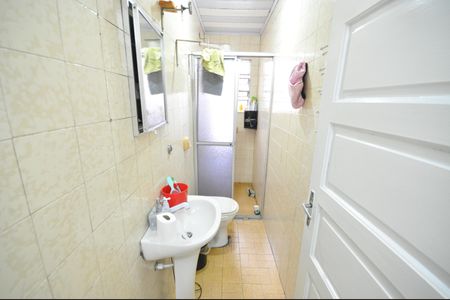 Casa à venda com 255m², 4 quartos e 3 vagasBanheiro 2