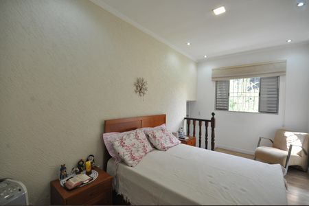 Casa à venda com 255m², 4 quartos e 3 vagasQuarto Suíte