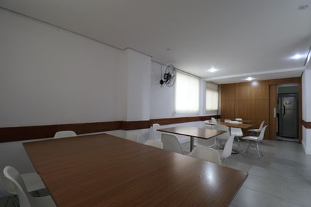 Apartamento à venda com 42m², 2 quartos e sem vagaÁrea comum