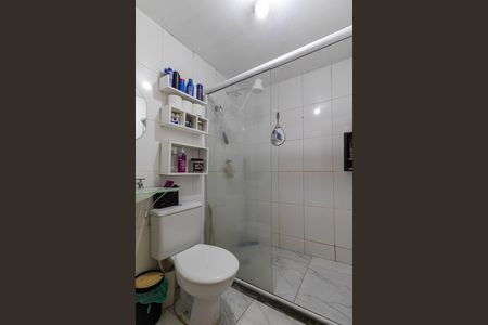 Banheiro  de apartamento à venda com 2 quartos, 40m² em Vila Chabilandia, São Paulo